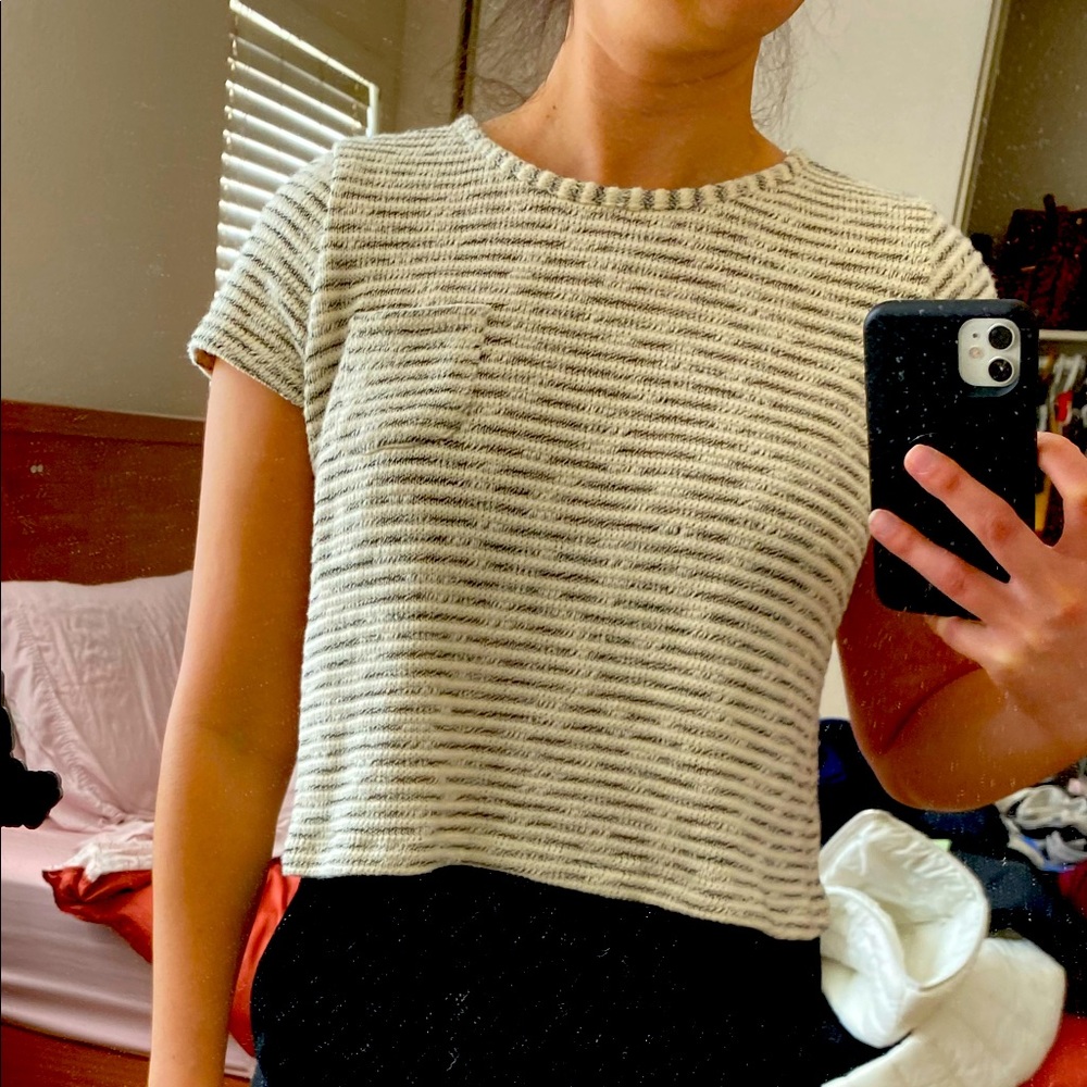 BB Dakota sweater top